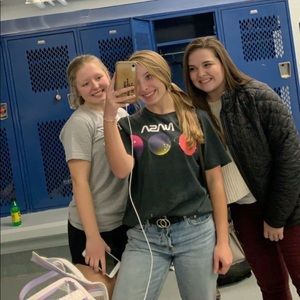 Meet your Posher, Taylor